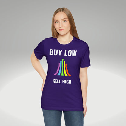 Buy low sell high t-paita